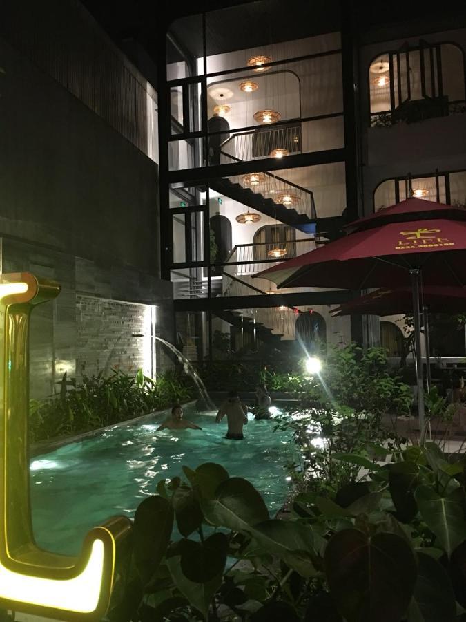 Life Boutique Hotel Hué Extérieur photo