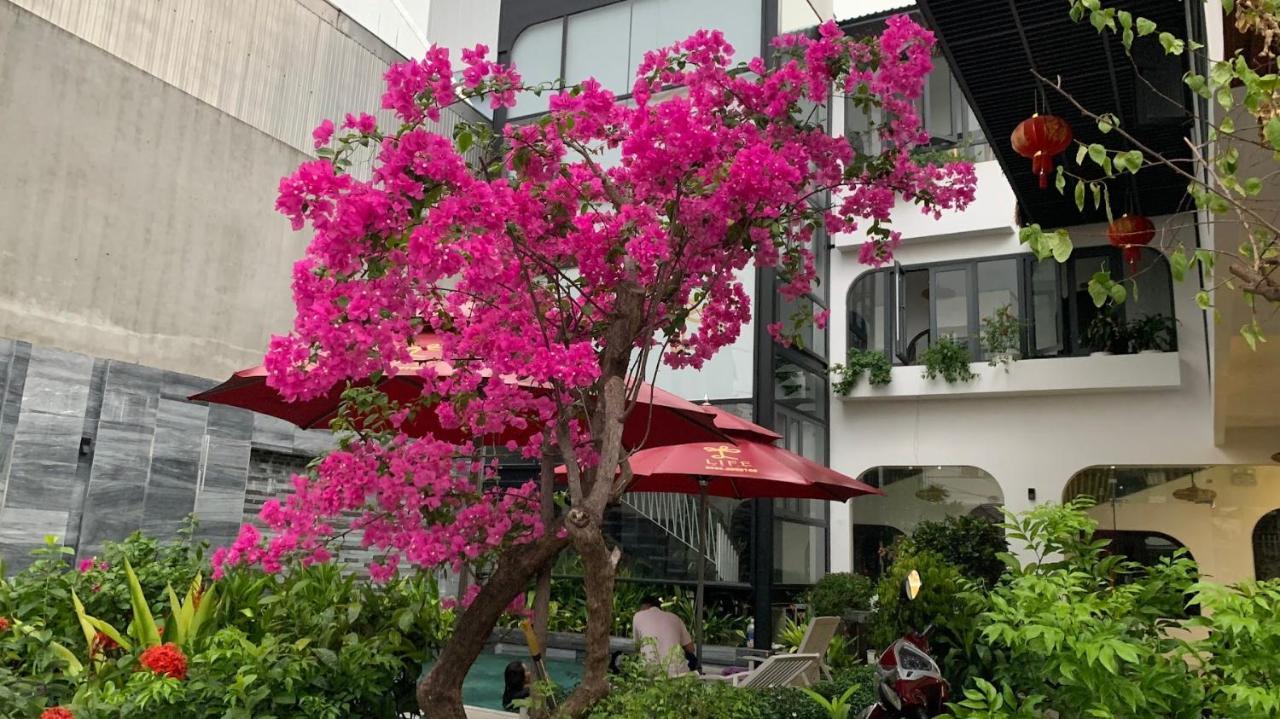 Life Boutique Hotel Hué Extérieur photo